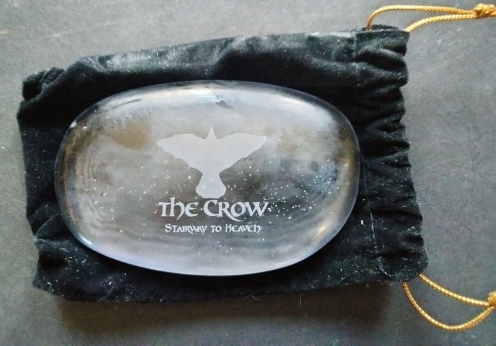 Vtg. HTF 1998 The Crow Stairway To Heaven Clear Glass Stone Etched Paperweight
