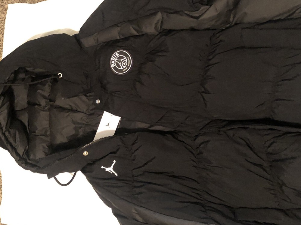 nike paris saint germain coat Size 3XL, Color Black. Sold Out