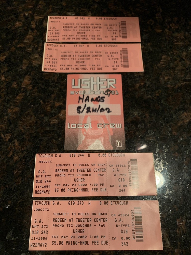 USHER BACKSTAGE PASS & 4 UNUSED TICKET VOUCHERS TWEETER CENTER 5-24-2002 CHICAGO-image