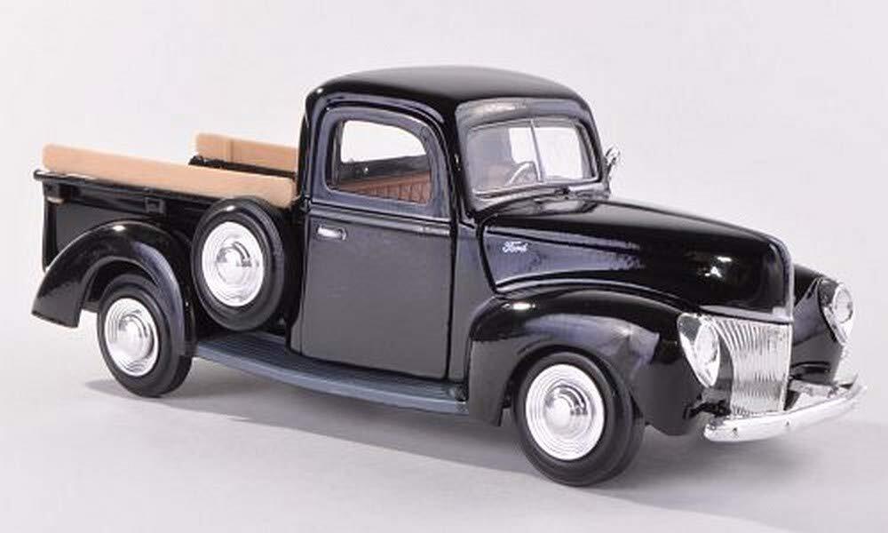 1940 Pickup Truck Black 1/24 Diecast Model Car by Motormax