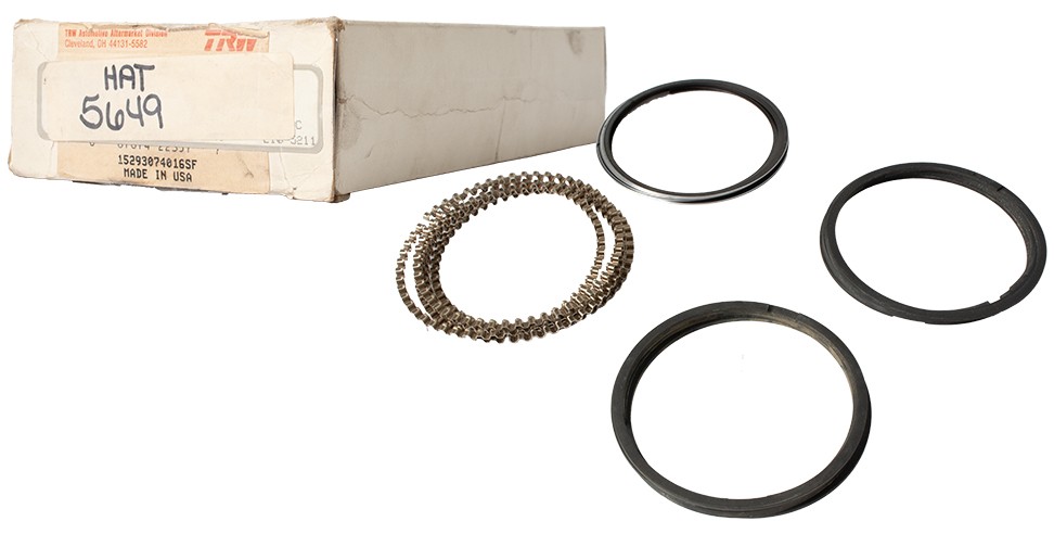 TRW Piston Ring Set Fits 1982-1987 Ford Thunderbird Mercury Cougar Model ID 5649