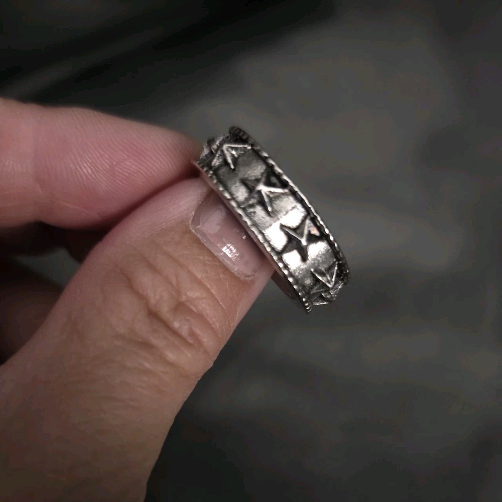 Silver Tone Band With Stars Ring Size 9.5