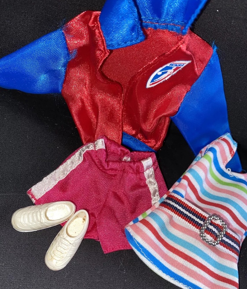 Cute original Barbie sports jacket Striped Top shorts tennis shoes