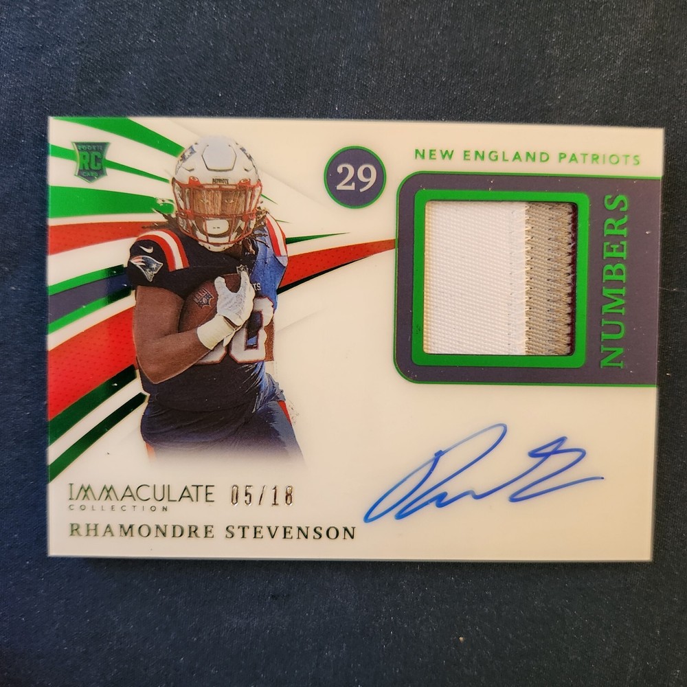 2021 Immaculate FOTL Rhamondre Stevenson RC NUMBERS Auto Memorabilia Pats /18