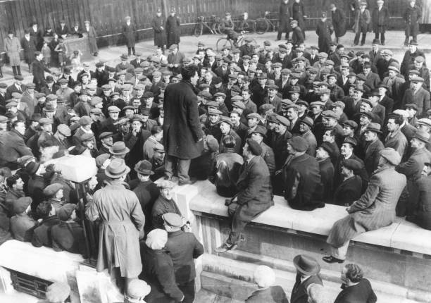 London Dock Workers Gathered Outside Victoria Docks 1936 Old Photo