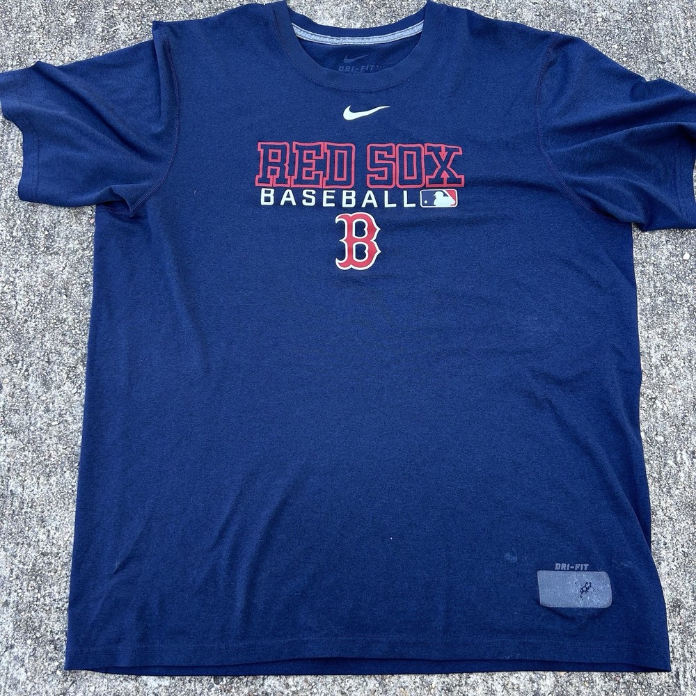 Boston Red Sox — Nike Dri-Fit T-Shirt — Size Men’s Medium