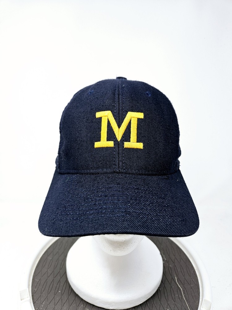 Vintage Michigan Wolverines 90s Nutmeg USA Made Wool Blue Snapback Hat
