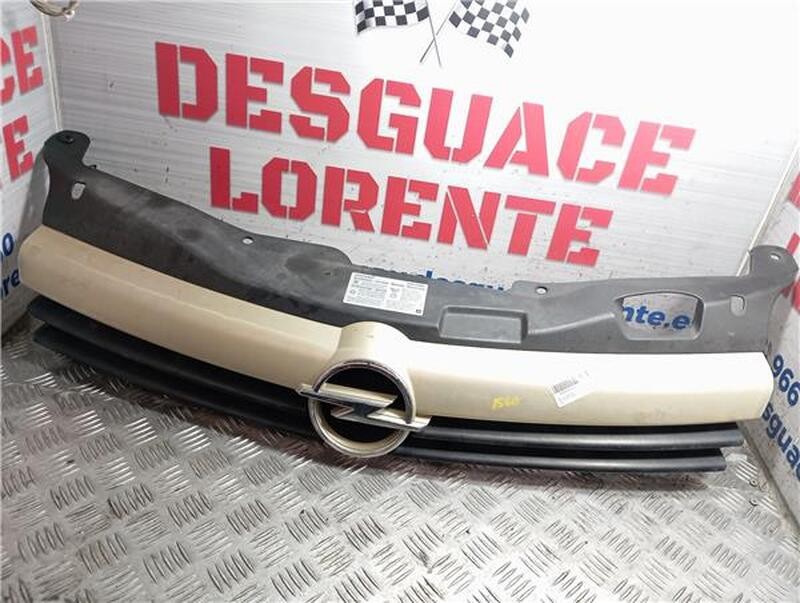 Z17DTL front grille Opel Astra H sedan 1.7 16V CDTI CAT Z 17 DTL 237542