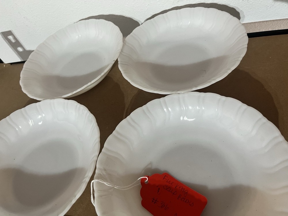 Vintage Corning Toughened White scalloped  Swirl USA Set of 4 Berry Bowls