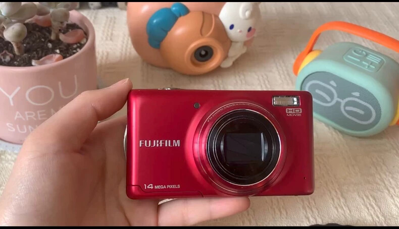 Fujifilm FinePix T350 14MP 10x Zoom Digital Camera