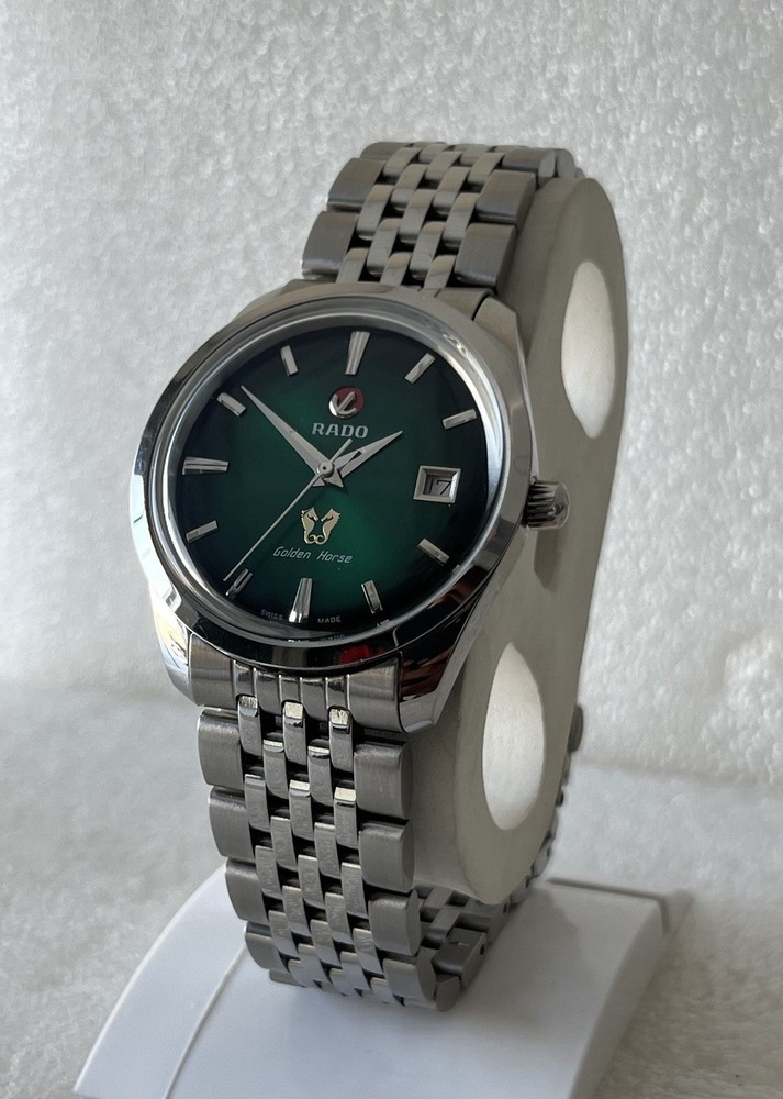 Rado Golden Horse Automatic Mens Watch with Sleek Design