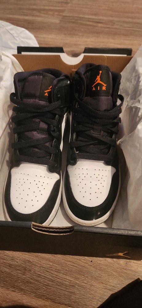 Air Jordan 1 Mid GS Kids Basketball Sneakers