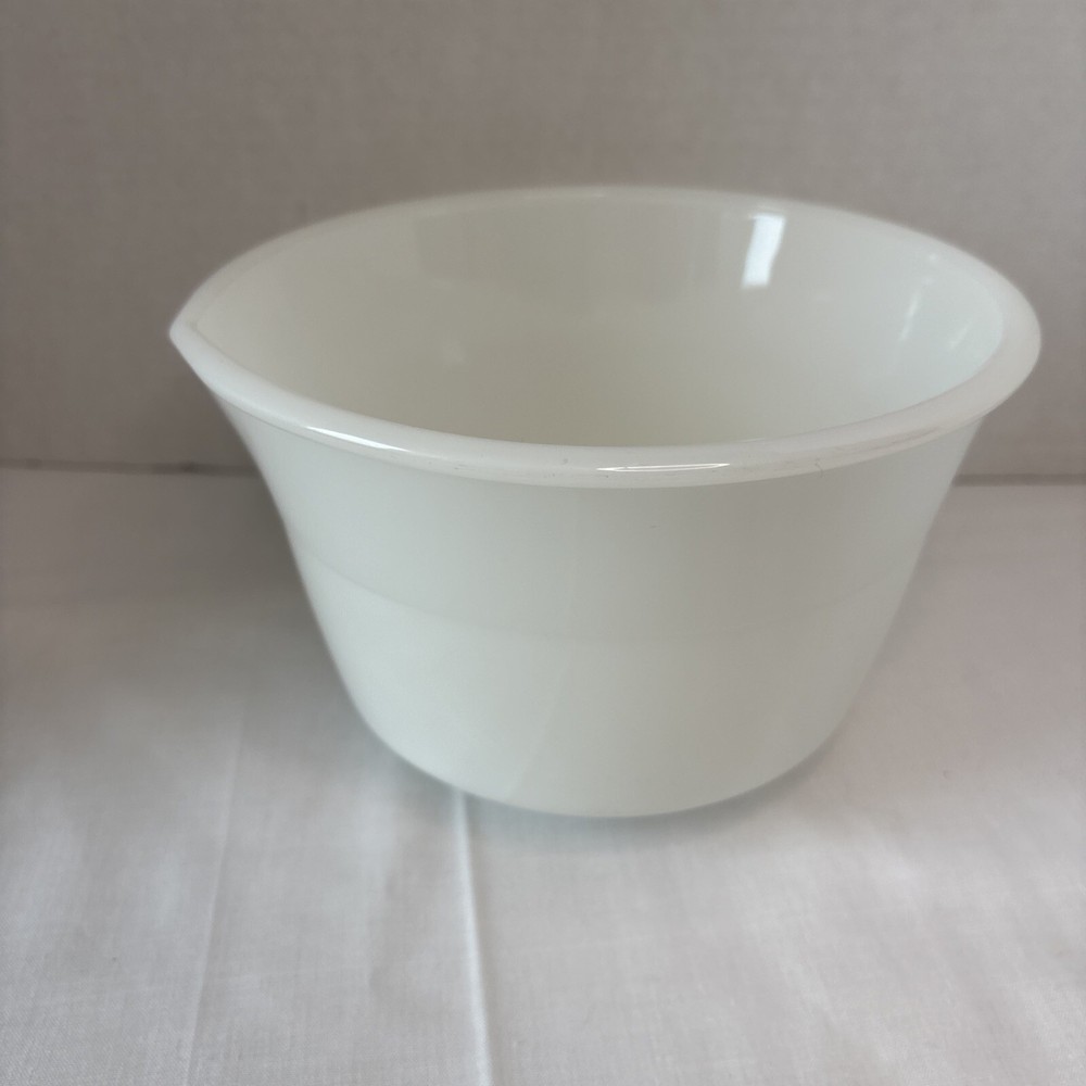 Vintage Sunbeam 4.5 x 7 Milk Glass Mixing Bowl with Spout