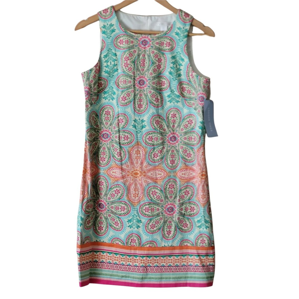 London Times Sleeveless Dress Size 4 Back Zip Closure Jewel Neck