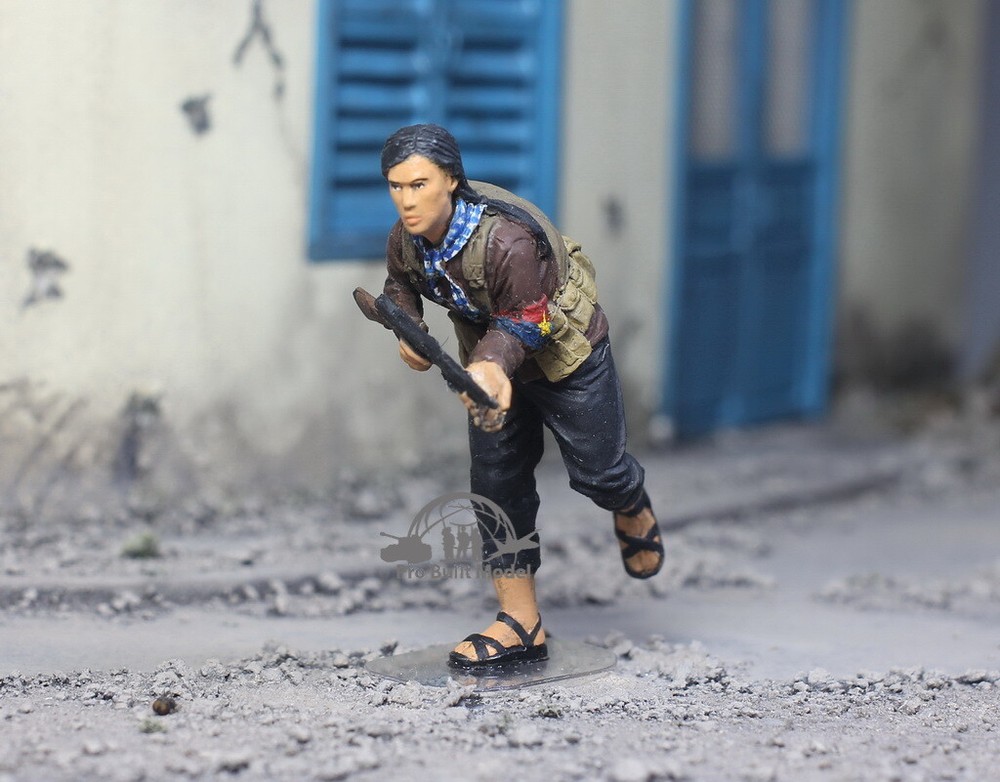 PreSale Female Vietcong in fight, Vietnam war 1:35 Pro Built Model-image
