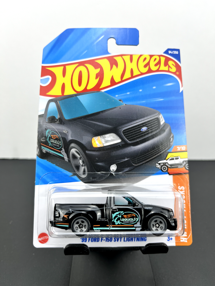 Hot Wheels 2025 Mainline HW Hot Trucks '99 Ford F-150 SVT Lightning Black #94