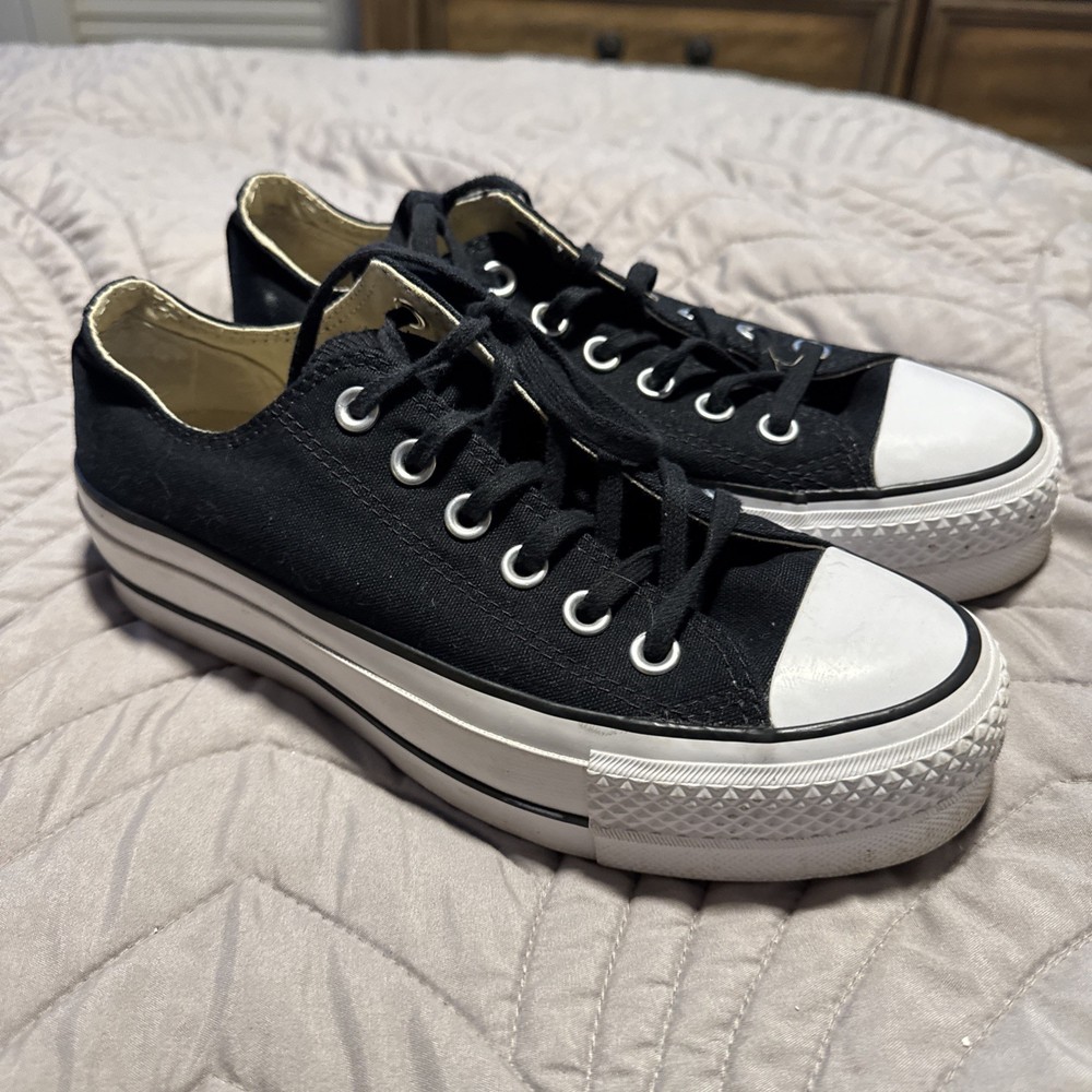 Converse Chuck Taylor All Star Lift Platform Low Top Sneakers Women’s Size 6.5