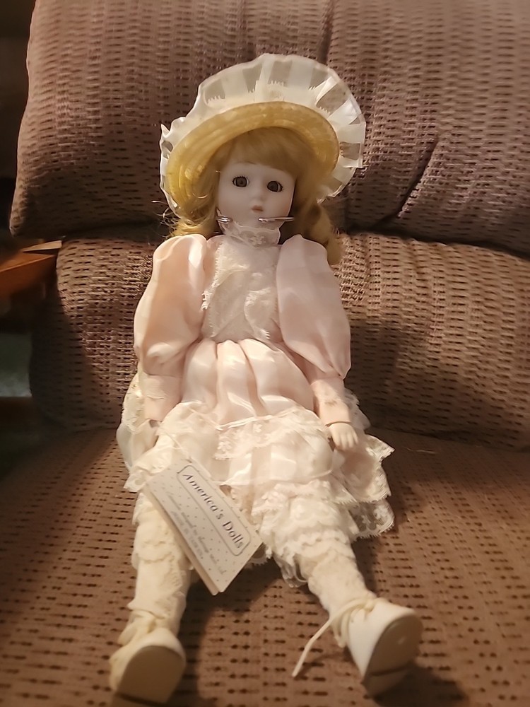 Vintage Porcelain Doll America's Dolls Candy Heritage Mint Ltd 1988