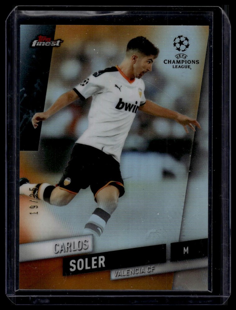 2019-20 Topps Finest UEFA Champions League #15 Carlos Soler Orange #/25 SN