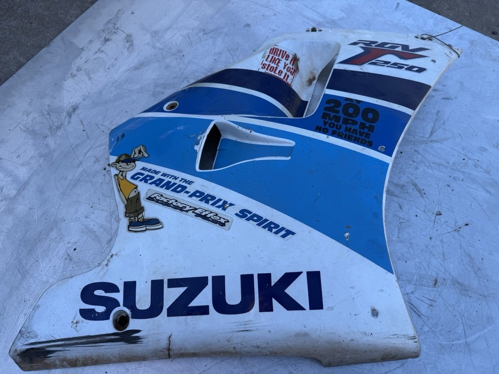 Suzuki RGV250 RGV 250 Fairing Cowl Cowling Right Hand Side Cover Oem Genuine
