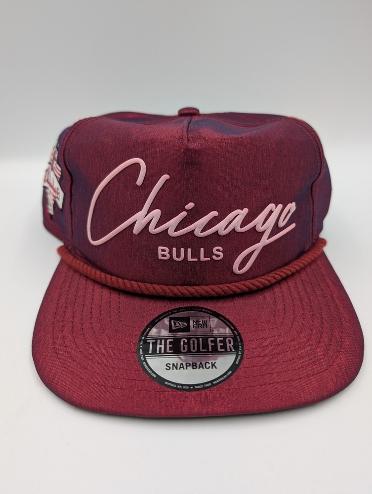New Era The Golfer Chicago Bulls Script Cuerda Satinada Snapback Sombrero Nuevo con Etiquetas