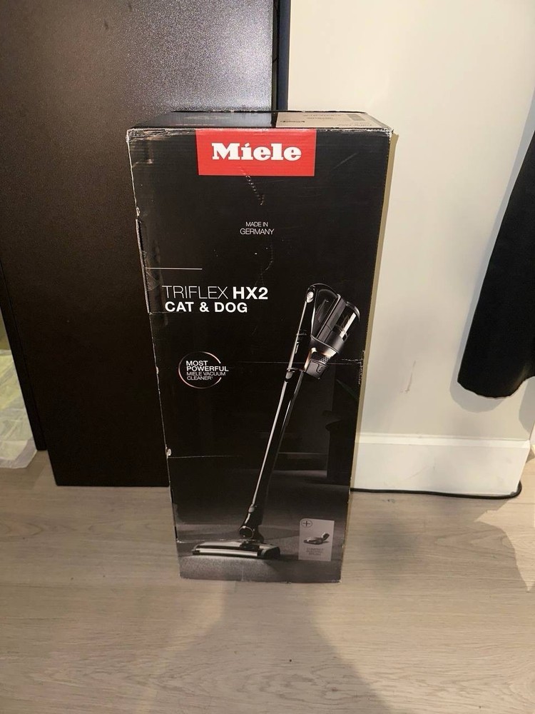 Miele Triflex HX2 Cat and Dog Cordless Bagless Stick Vacuum - NEW - FREE SHIP