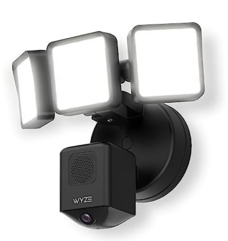 WYZE Floodlight Camera Pro, PCMag Editors' Choice, 3000-Lumen LEDs