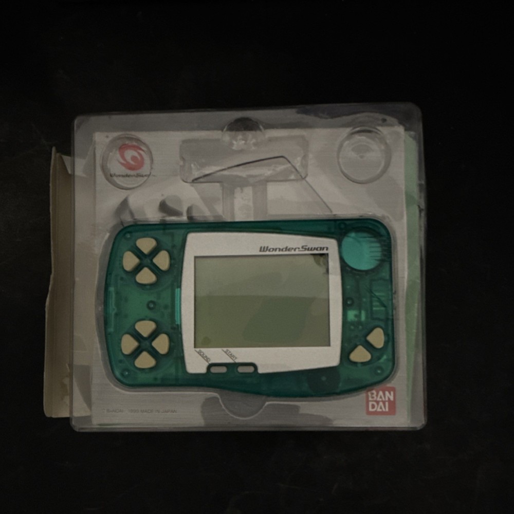 Bandai WonderSwan Green handheld system 1999 with box and manual