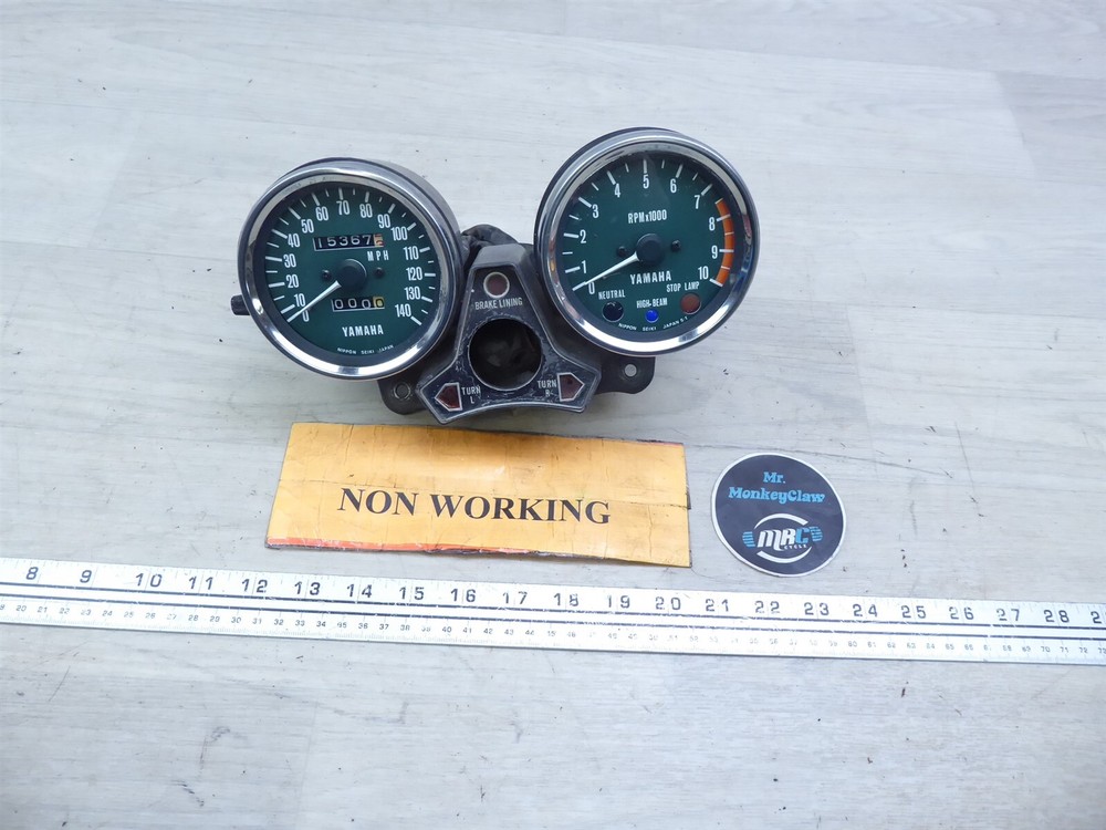 1976 Yamaha XS650 Y393-1) speedo tach gauge cluster instrument panel for parts