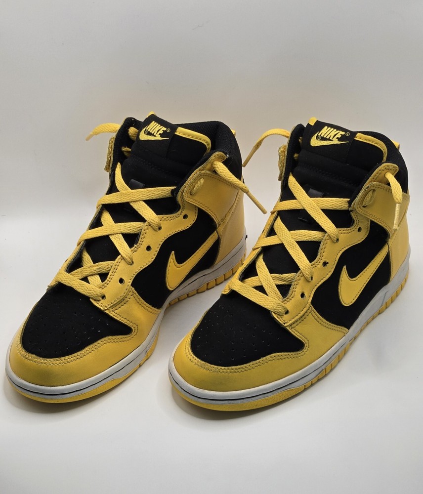 Nike Dunk High Varsity Maize in Size 4.5 - 308319-003  