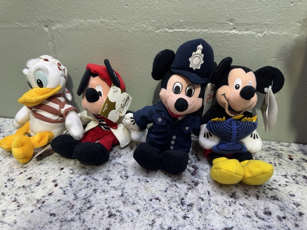 New Vintage Disney Store Mickey Mouse UK Donald Duck Beanbag Plush Bean Bag Toy