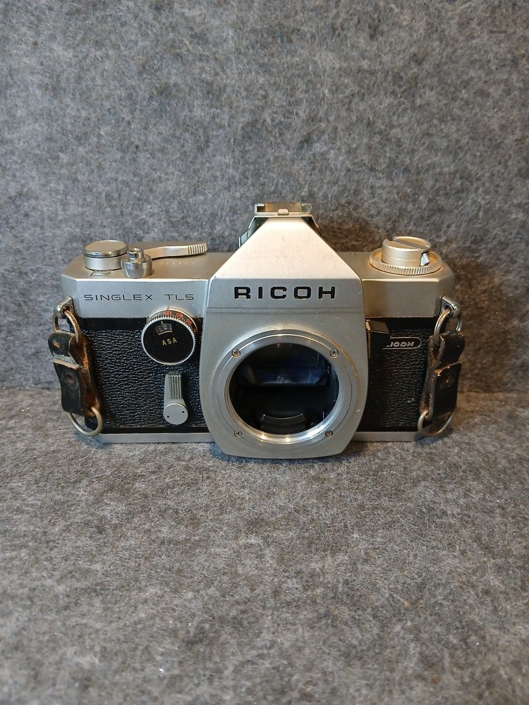 Ricoh Singlex TLS 35mm SLR Camera, No Lens