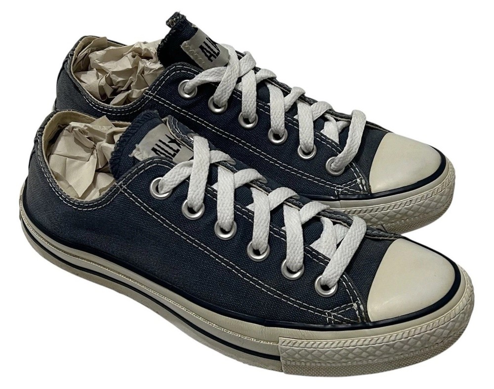 Converse Women’s Size 7 Blue Gray Denim Casual Sneakers