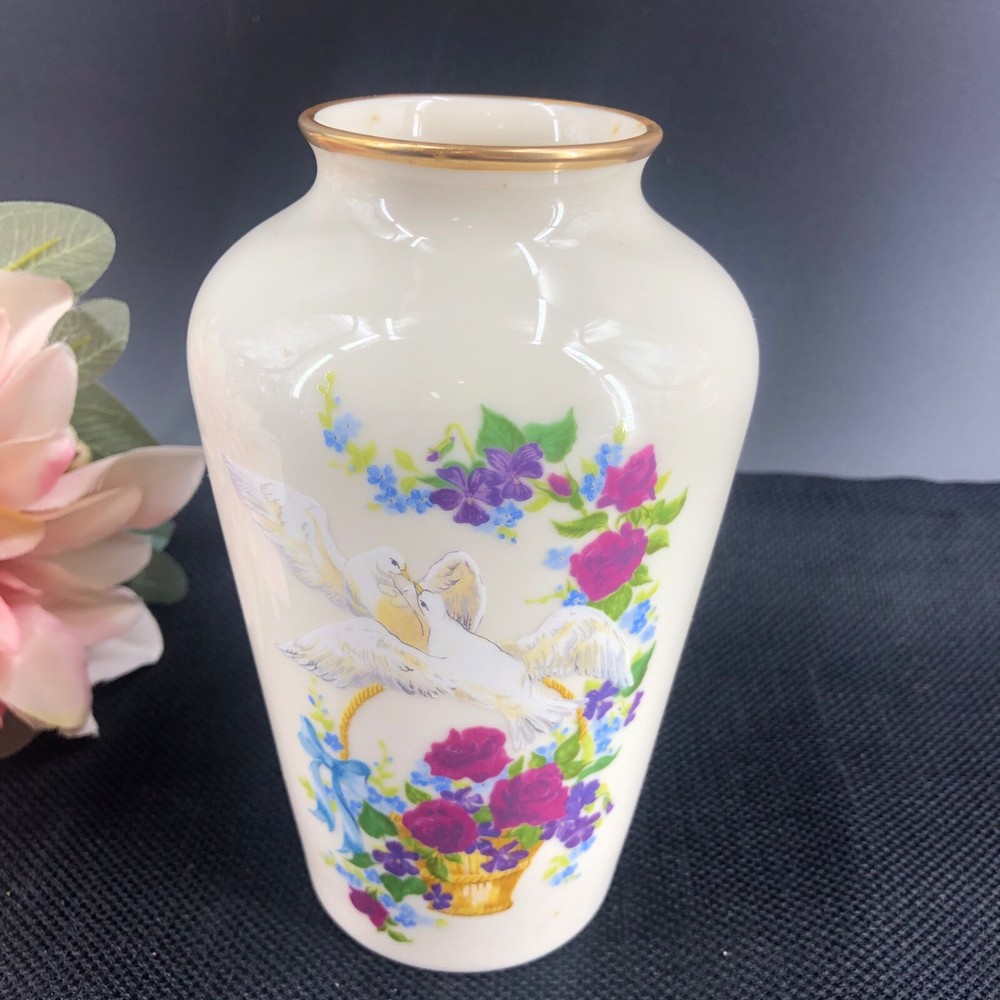 Lenox Birds of Love 6 Ivory Porcelain Vase Wedding Gift Limited Edition  