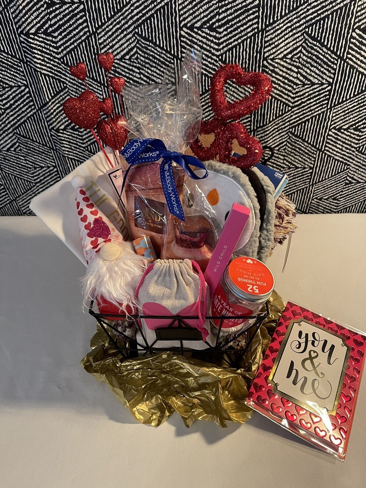 Valentines Day Gift Basket-image