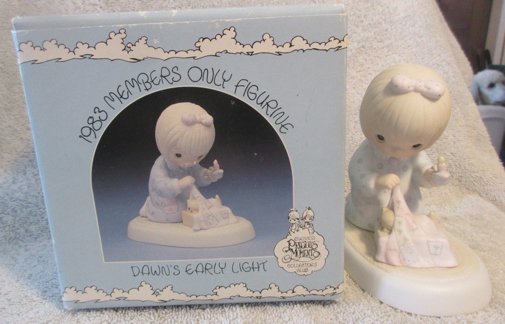 Precious Moments Dawns Early Light 1983 Collectors Club Special Edition PM-831 Figurine