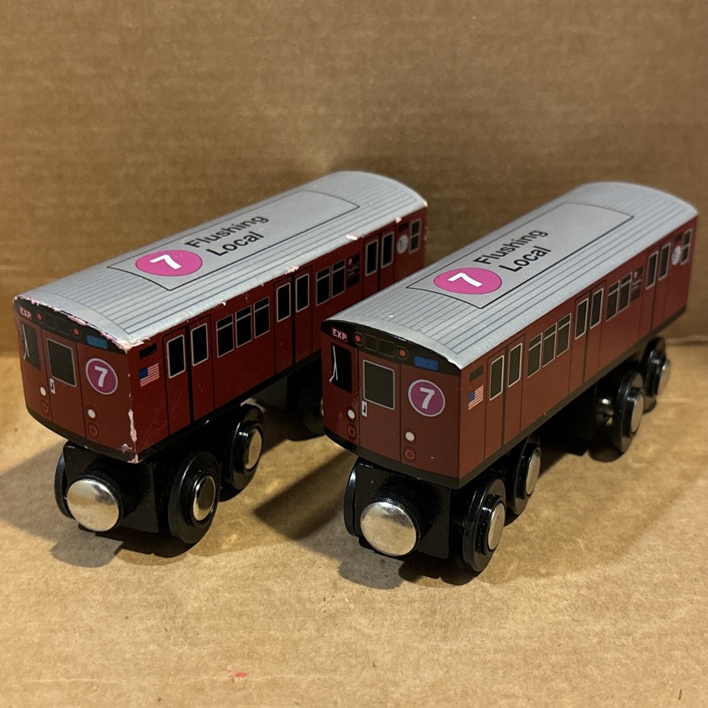 Wooden NYC Subway 7 Redbird Flushing Local Train Pair – MUNIPALS