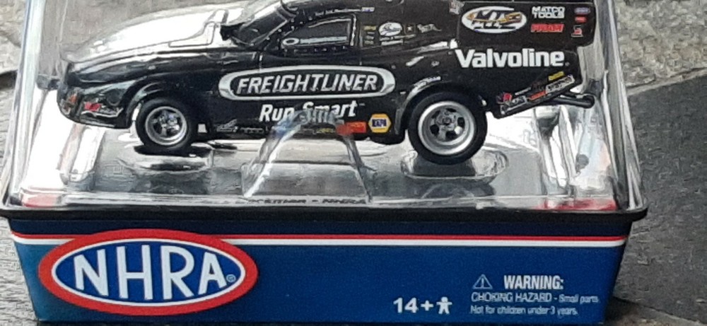 Auto World Jack Beckman Freightliner Funny Car 4 Gear HO Slot Car Runs on AFX