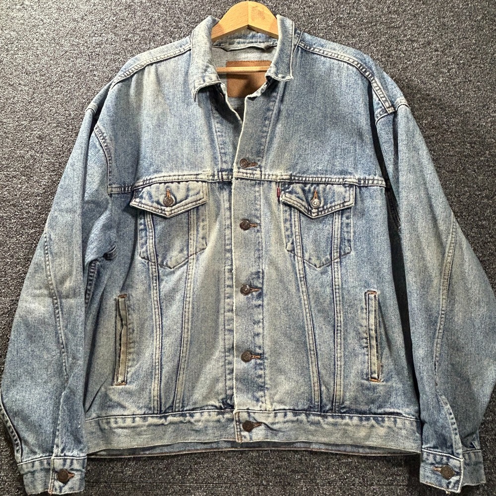 Levis Denim Jacket Mens XL Vintage 90's Made USA Light Wash Blue Trucker Type 3