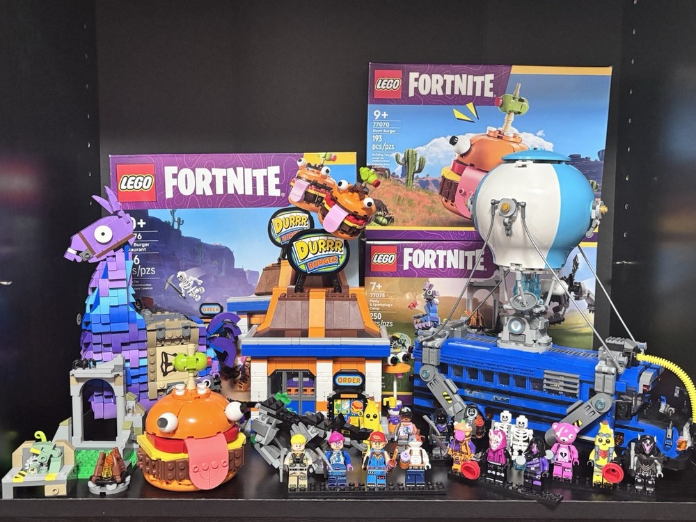 LEGO Fortnite Battle Bus Complete Set 77070-77076 with All 5 Models