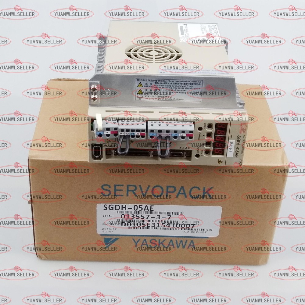 1PCS NEW Yaskawa Servo Drive SGDH-05AE