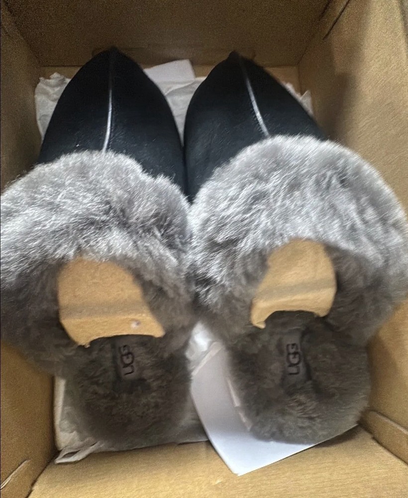 Women's Size 10 UGG Scuffette 2 Black Suede Slip On Slippers New In Box