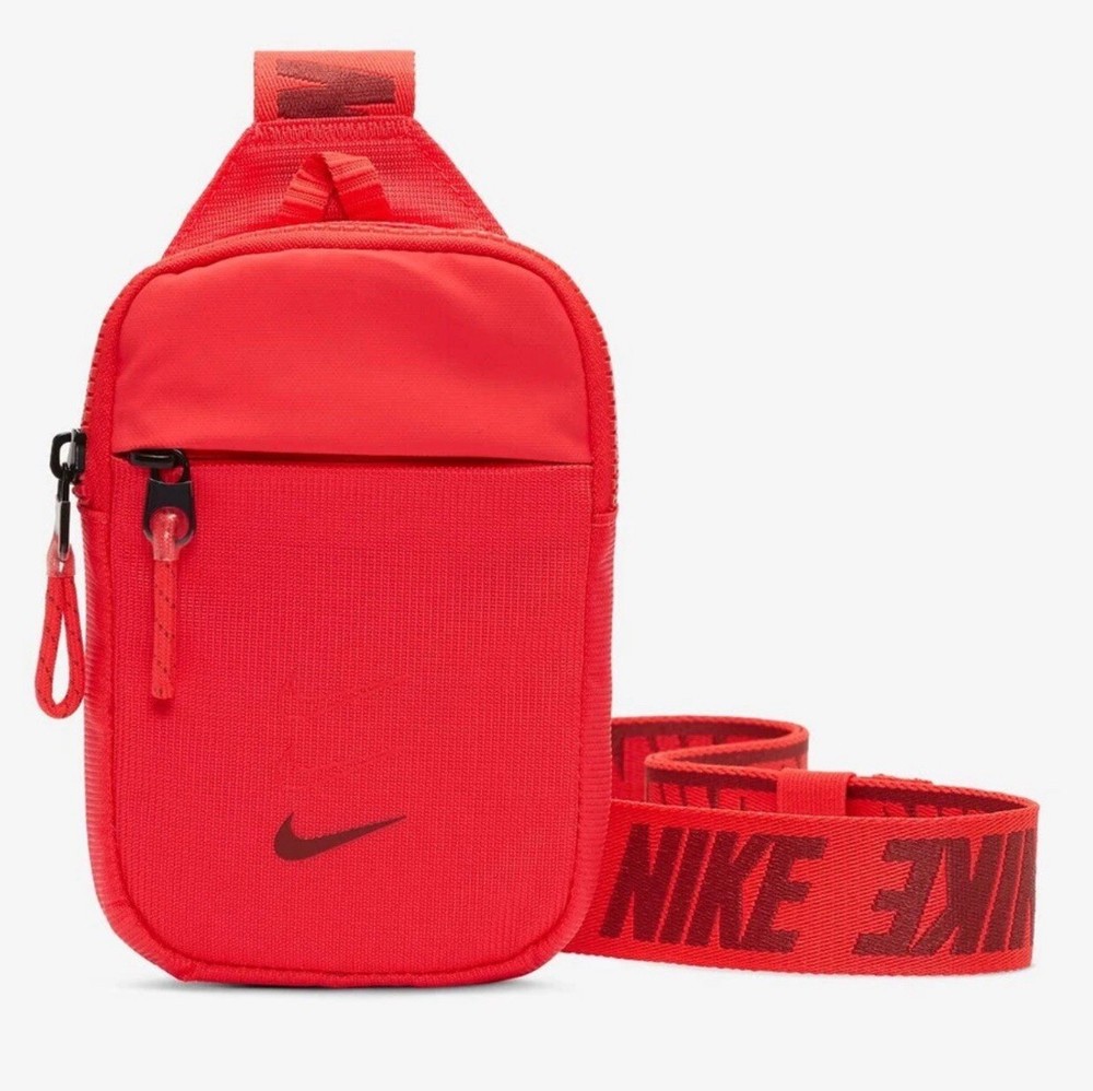 Nike Sportswear Essentials Small Hip Crossbody Bag BA5904 644
