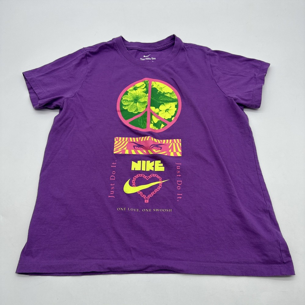 The Nike Tee T-shirt Girls XL Purple Graphic Print Logo 100% Cotton..#33374
