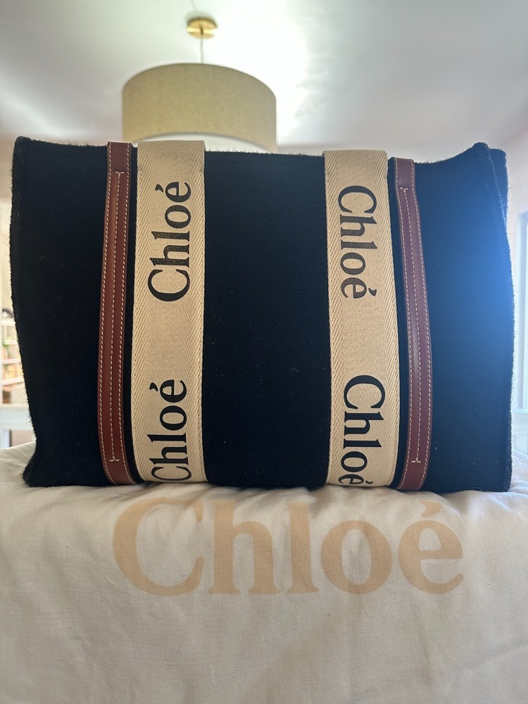 Chloe Medium Black Woody Leather Tote Bag