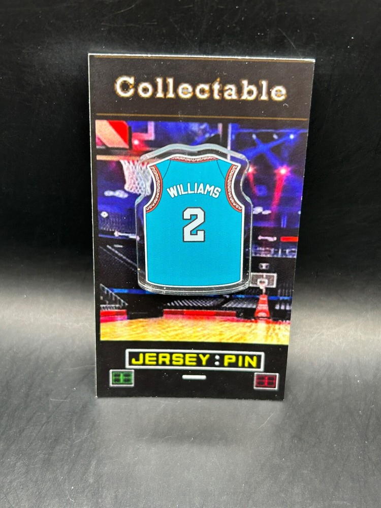 Memphis Grizzlies Jason Williams jersey lapel pin collectible