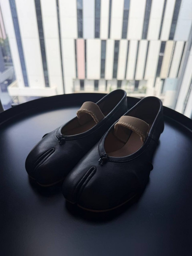 Maison Margiela Tabi Flat Ballerinas – Black, Size 40 ,26cm