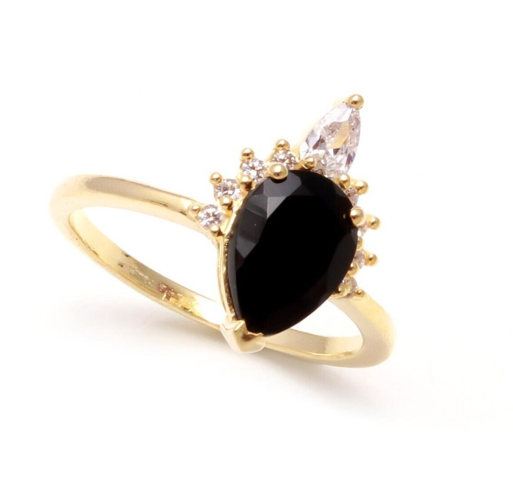 Natural Black Onyx Pear-Shaped Healing Crystal Ring in Solid Silver with Gold Plating