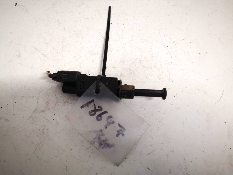 1h0927189d brake light switch switch Volkswagen Sharan DE2180016-53