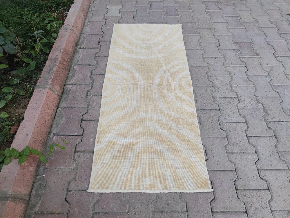 2x5 Vintage Beige Hand-Knotted Wool Mini Rug for Bathroom